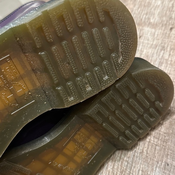 Dr. Martens 1460 8 eye lace up black current Purple Patent Leather Boots Size 7 - Picture 10 of 11